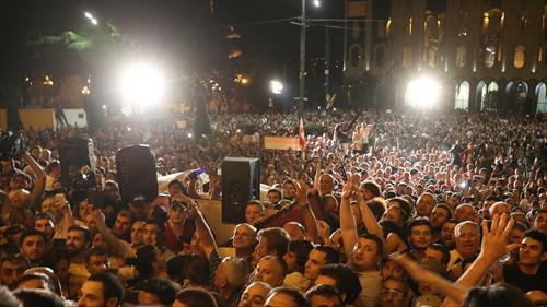 В Тбилиси волнение толпы