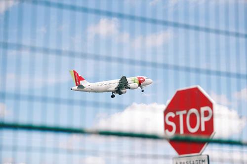 Самолеты не могут вылететь из аэропортов Португалии