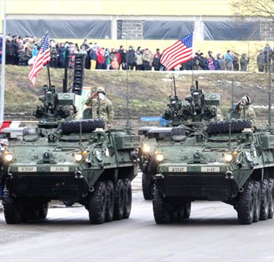Военный парад НАТО - в 2 часах от С-Петербурга