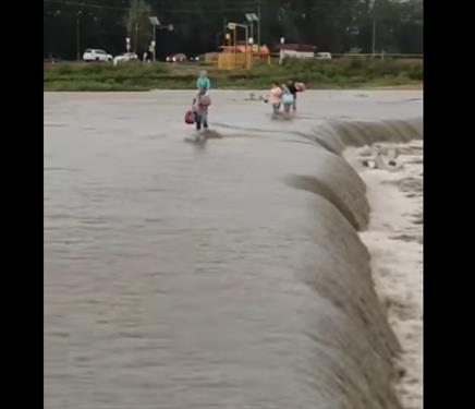 Туристам в Анапе пришлось покидать отели