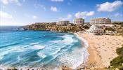 На Мальте места хватает всем любителям пляжного отдыха
