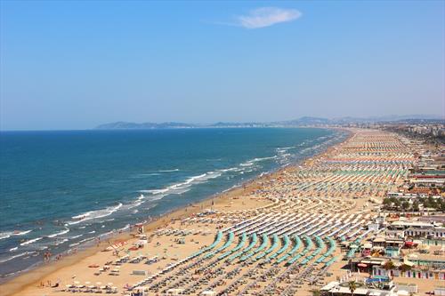 PAC Group и 186 отелей в Италии с бесплатными пляжами