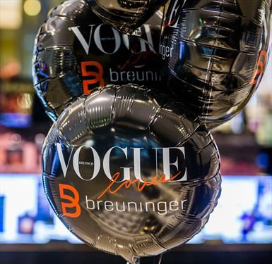 VOGUE вновь признается в любви к Breuninger