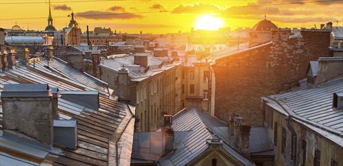 Петербуржцам предложат подключиться к борьбе с экскурсиями на крышах