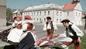 Что за Пасхальная традиция в Чехии - хлестание помлазками?
