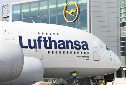 Lufthansa отменяет половину своих рейсов
