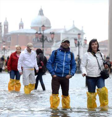 Коррупцией обернулись планы защиты Венеции от наводнений