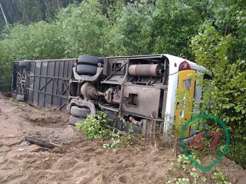 «Шарм-Тревел» не довез туристов в С-Петербург