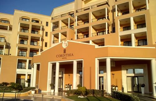 Запоминающиеся встречи в Corinthia St George's Bay