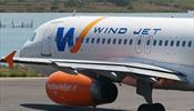 Wind Jet приземлен, туристы ждут, кто их вывезет из Италии –
