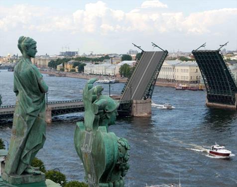 Вызов для рынка гостиниц С-Петербурга