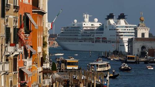 Когда круизные лайнеры перестанут заходить в Венецию