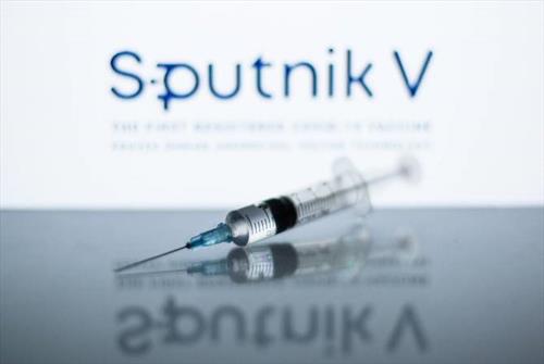 Италия не планирует признавать российскую вакцину «Спутник V»