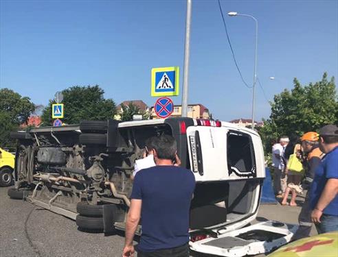 Туристов в Сочи в женский монастырь везла полулегальная фирма