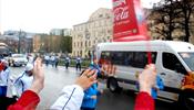 Радостный пронос спецфакела по С-Петербургу