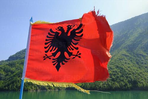 Безвизовый режим в Албании переходит на постоянку