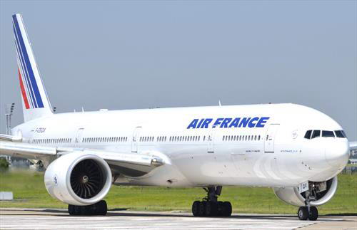 Больше половины рейсов придется отменить Air France