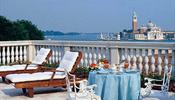 В отеле и на яхте - по Италии