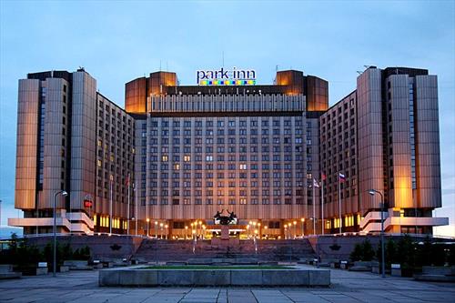 Китайцы перепродали Radisson’ы и Park Inn’ы друг другу