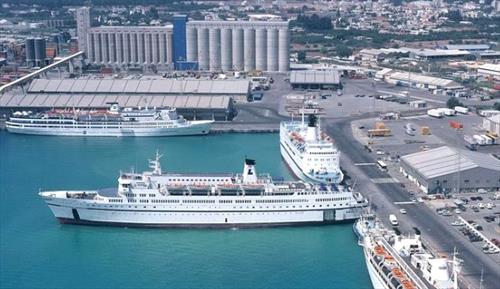 Кипр начнет принимать крупные круизные лайнеры